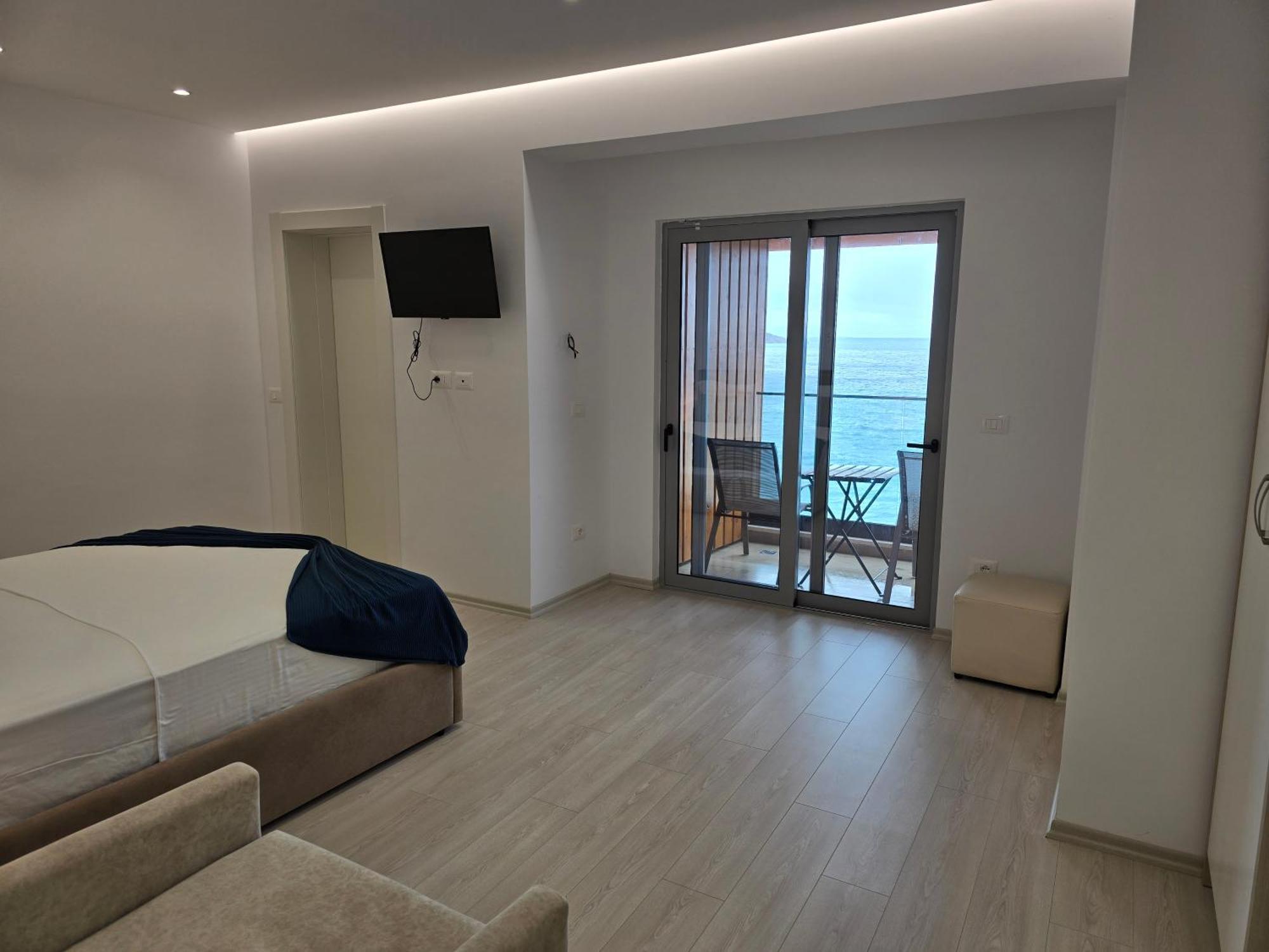 Hotel Veizi Himare Eksteriør bilde