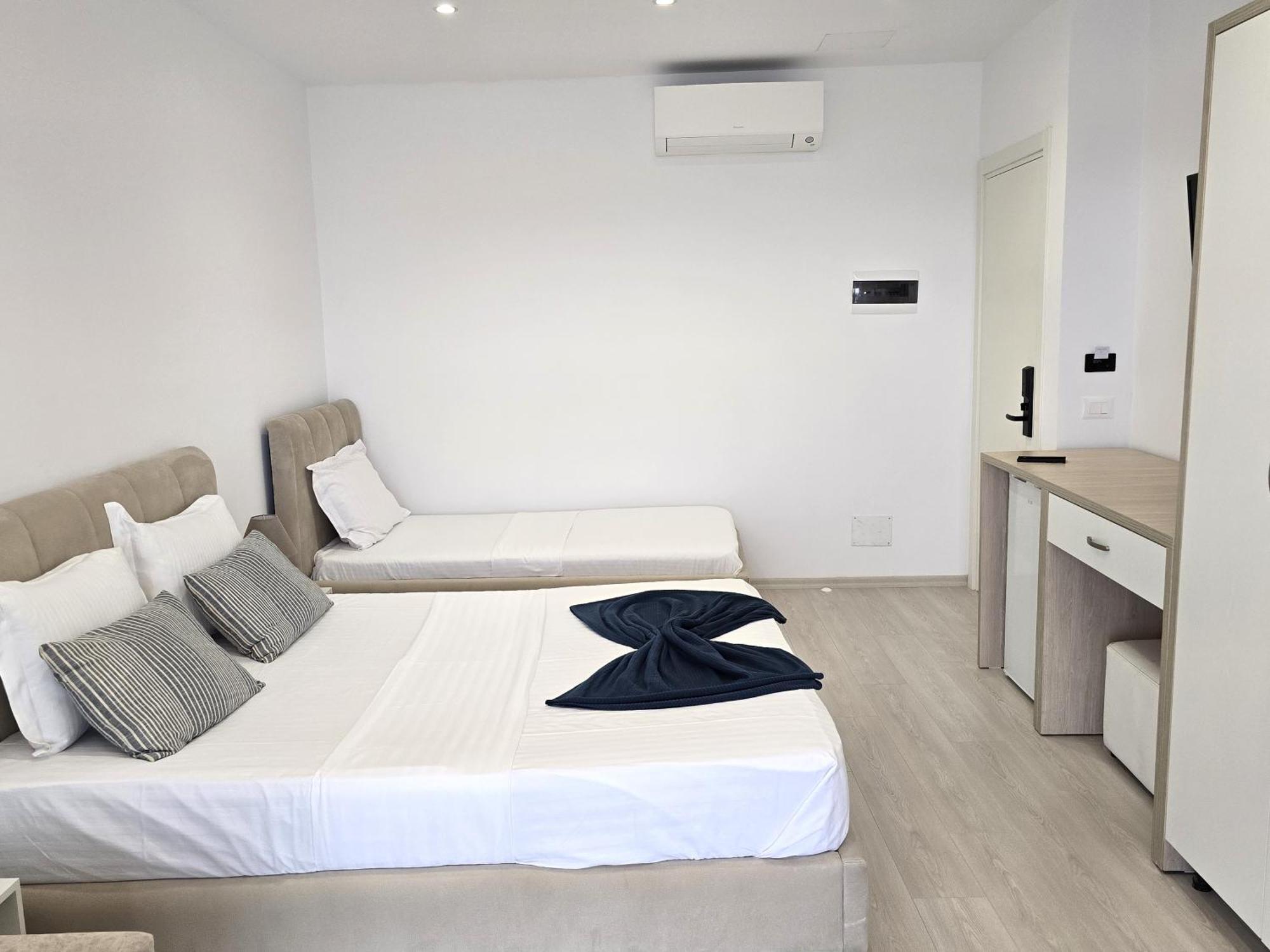 Hotel Veizi Himare Eksteriør bilde